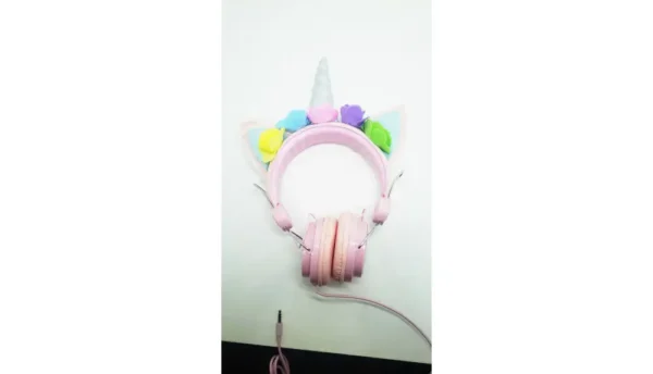 AUDIFONOS UNICORNIO ROSA - Image 2